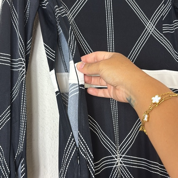 Tory Burch Anja Geometric Black White Midi Dress size M Partial Gold Buttons - Picture 10 of 16